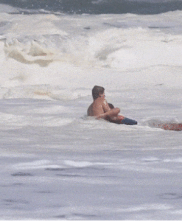 6e1979be2937356e970a7cc737bfe75c37b74d7ad3572a710fdab8de349abe1d.gif