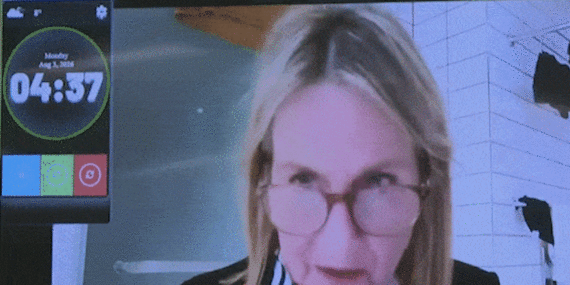 eaf77a17c1ed5f5a5fcd028767e639b132300c40e90697038e4a1310a90e2fd3.gif