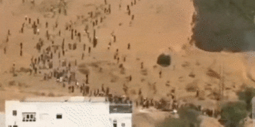 e1efaeaf88ffaae233e02a2c1c66fa56c1e8242afe347bd27e5b50c2296202ea.gif