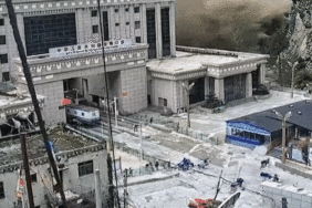 adc0b30d9892385dedbd118f7954741d6368052e39e57842cd6fd309c75fa06d.gif