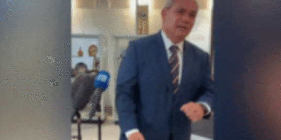54dfb09d4d4bb8cb5bd47eb769d9f77daf9794965c434061249736524badd57d.gif